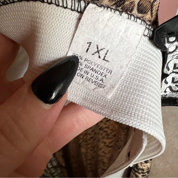 Lightweight snake print skirt - Picture 5 of 7